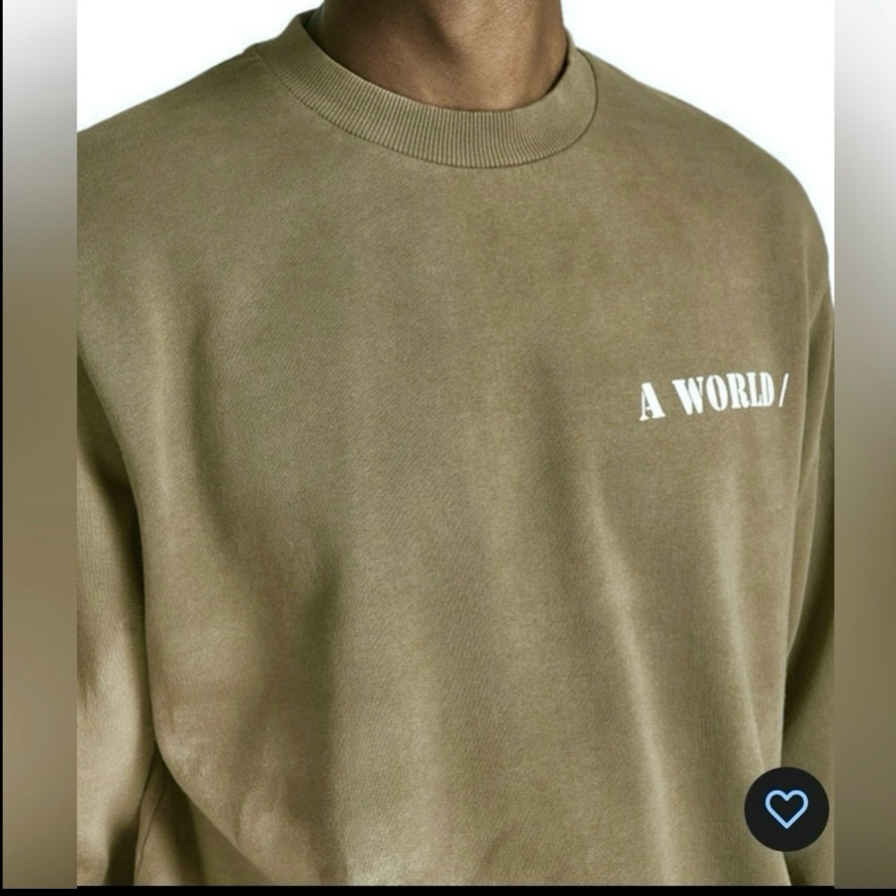 Sweatshirt - Picture 2 of 7